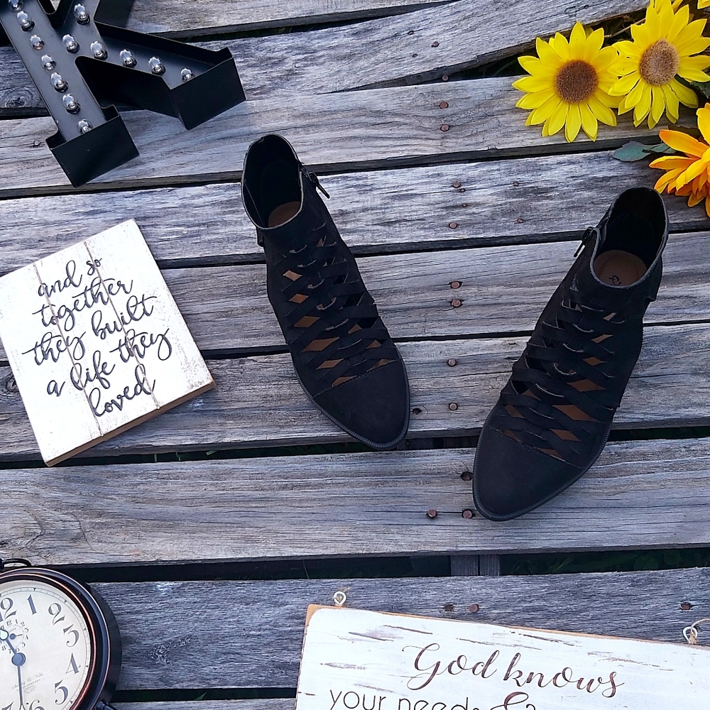 Qupid Black Summer Booties - Picture 7 of 8